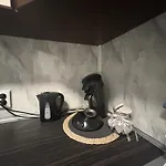 Melshome Mit 2 Schlafzimmer דירה