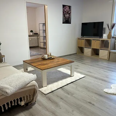 Melshome Mit 2 Schlafzimmer *