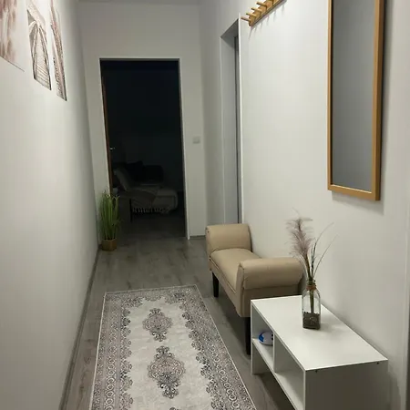Melshome Mit 2 Schlafzimmer Apartment